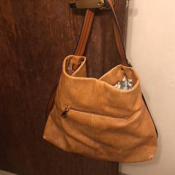 Large, Spacious tote purse. - Picture 2 of 6